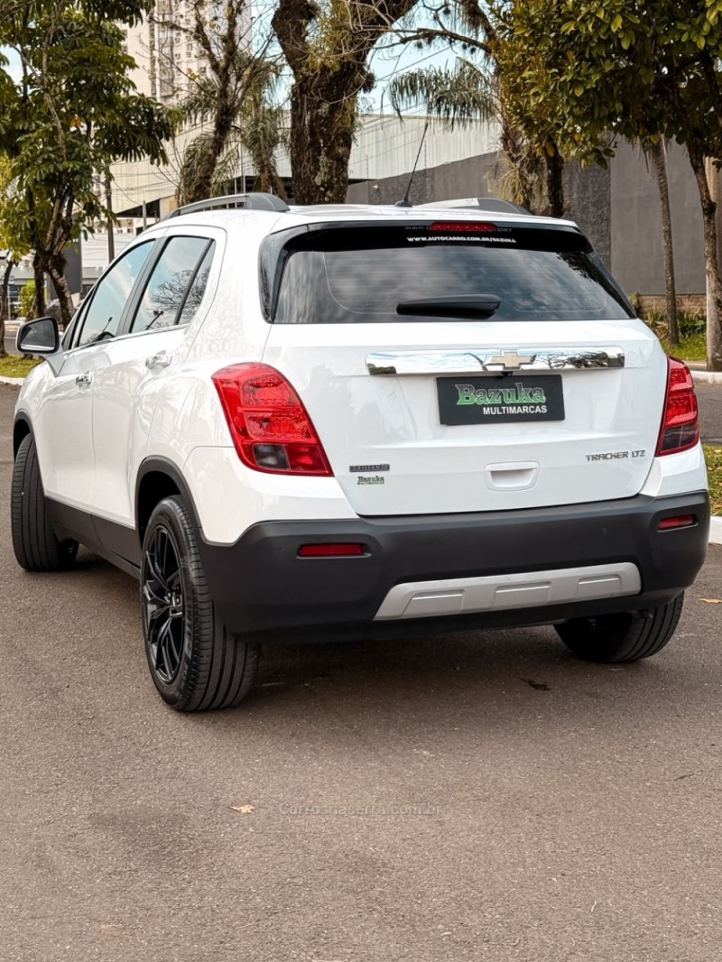 TRACKER 1.8 MPFI LTZ 4X2 16V FLEX 4P AUTOMÁTICO - 2014 - NOVO HAMBURGO