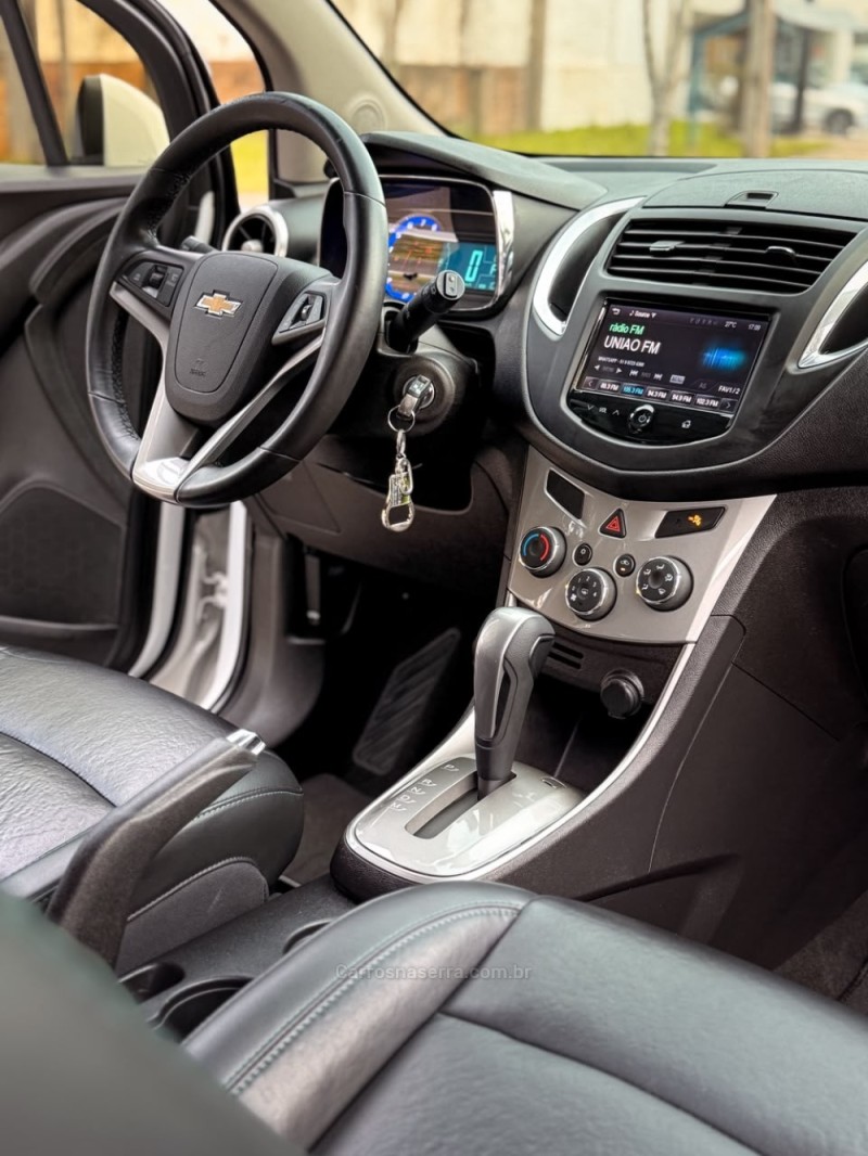 TRACKER 1.8 MPFI LTZ 4X2 16V FLEX 4P AUTOMÁTICO - 2014 - NOVO HAMBURGO