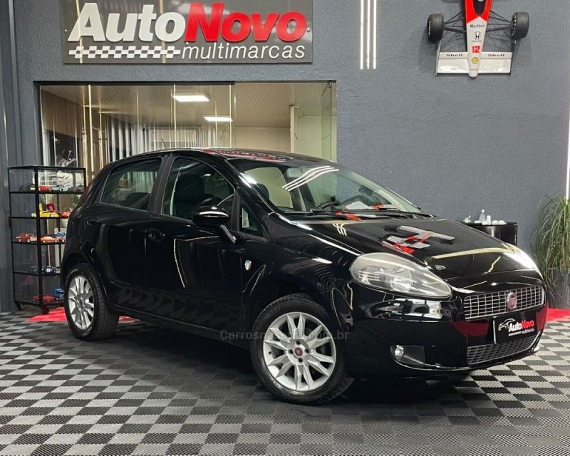 PUNTO 1.4 ATTRACTIVE ITALIA 8V FLEX 4P MANUAL - 2012 - VACARIA