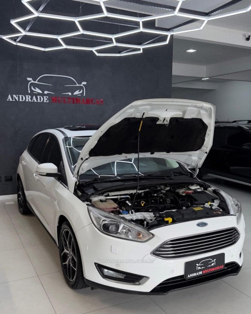 FOCUS 2.0 TITANIUM PLUS 16V FLEX 4P AUTOMÁTICO - 2016 - CAXIAS DO SUL