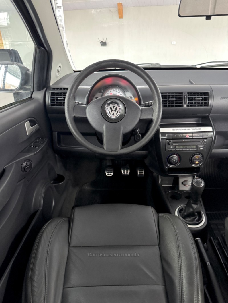 CROSSFOX 1.6 MI FLEX 8V 4P MANUAL - 2009 - VILA FLORES