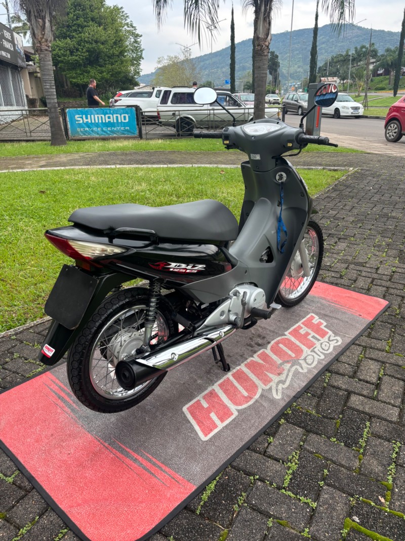 BIZ 125 ES - 2007 - FELIZ