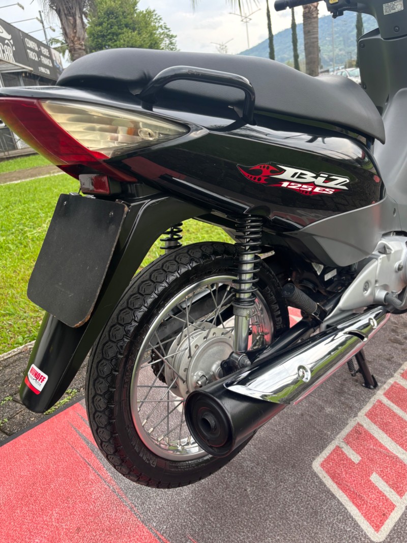 BIZ 125 ES - 2007 - FELIZ