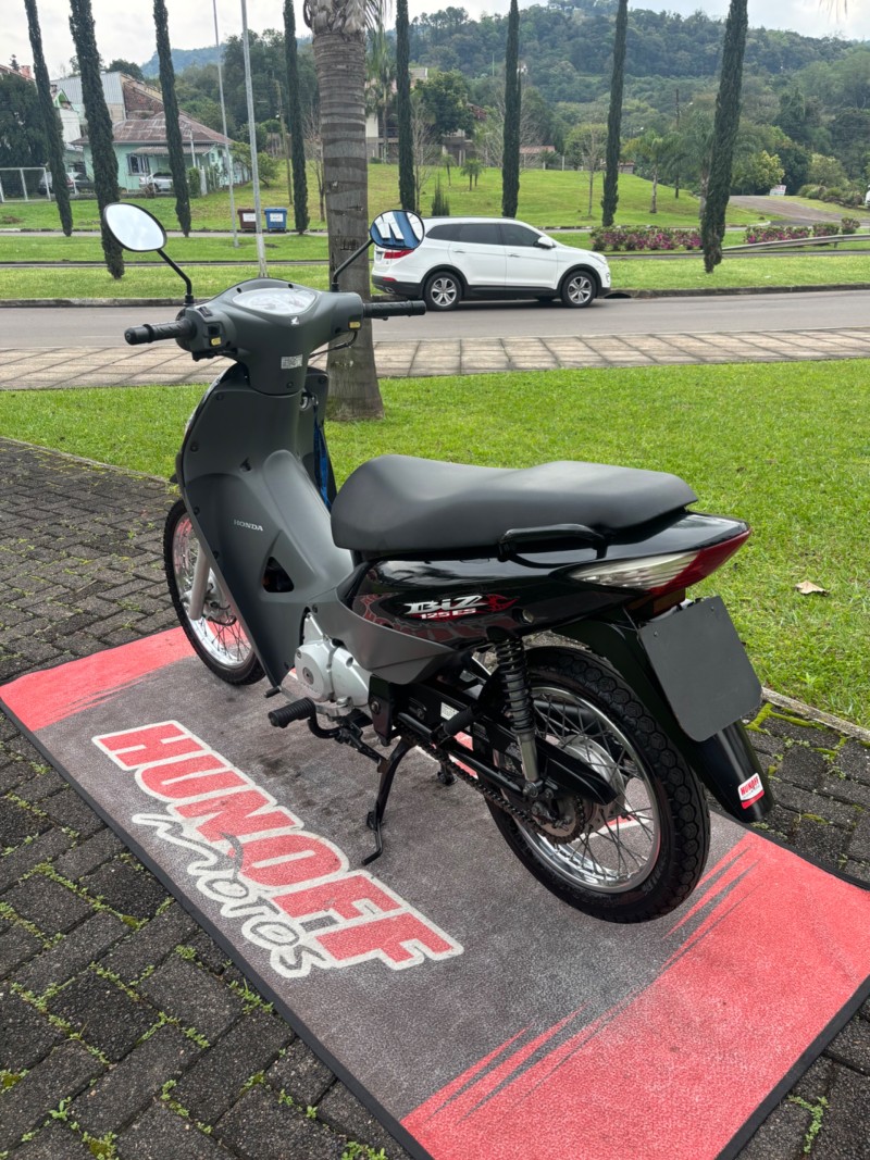 BIZ 125 ES - 2007 - FELIZ