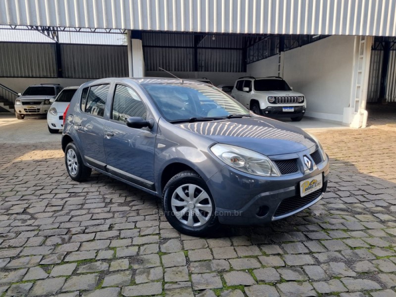 sandero 1.0 expression 16v flex 4p manual 2009 vacaria