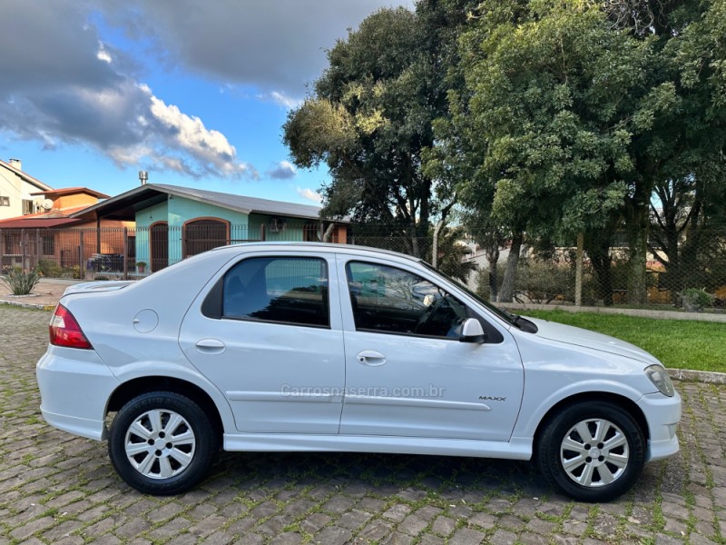 PRISMA 1.4 MPFI MAXX 8V FLEX 4P MANUAL - 2009 - CAXIAS DO SUL