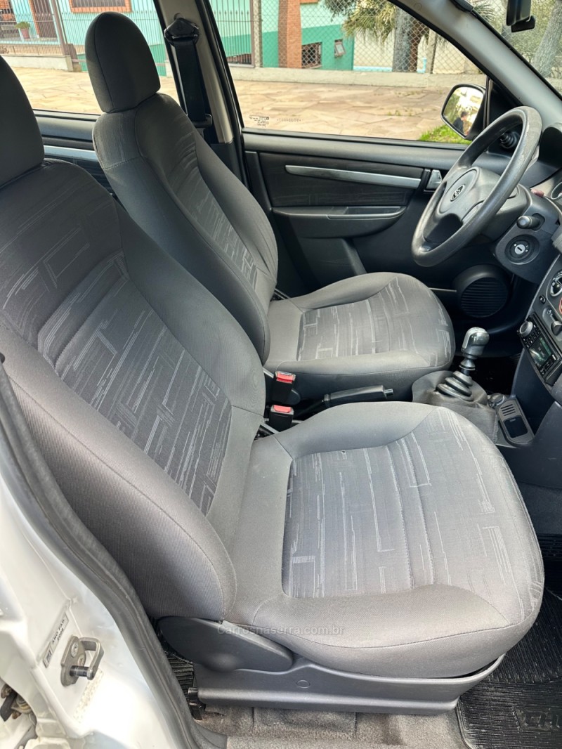 PRISMA 1.4 MPFI MAXX 8V FLEX 4P MANUAL - 2009 - CAXIAS DO SUL