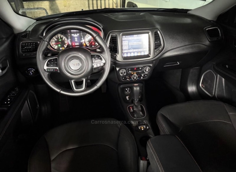 COMPASS 2.0 16V DIESEL LONGITUDE 4X4 AUTOMÁTICO - 2018 - PAROBé