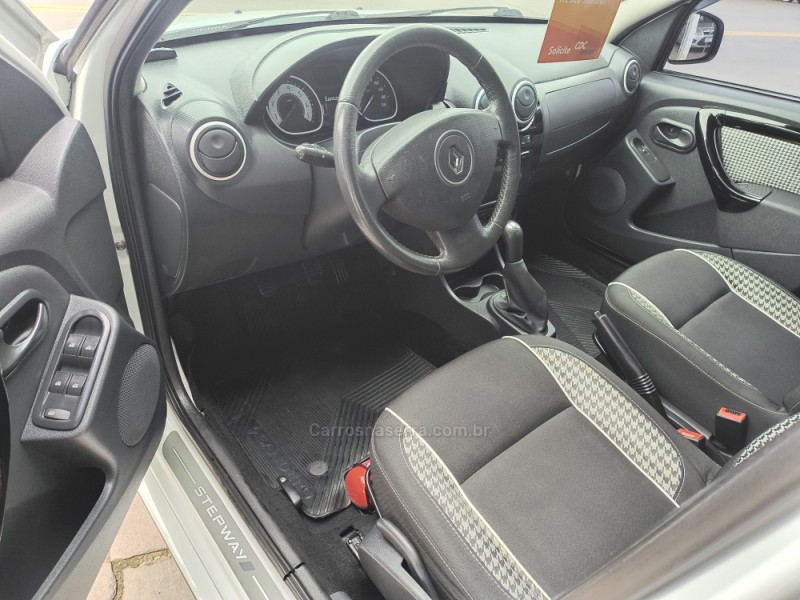 SANDERO 1.6 STEPWAY TWEED 8V FLEX 4P MANUAL - 2014 - BENTO GONçALVES
