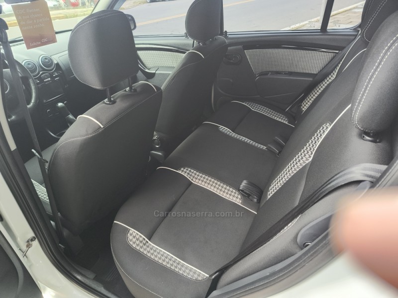SANDERO 1.6 STEPWAY TWEED 8V FLEX 4P MANUAL - 2014 - BENTO GONçALVES