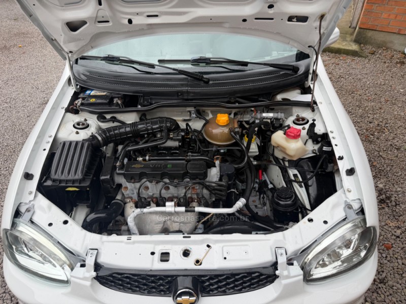CLASSIC 1.0 MPFI SPIRIT 8V FLEX 4P MANUAL - 2009 - GARIBALDI
