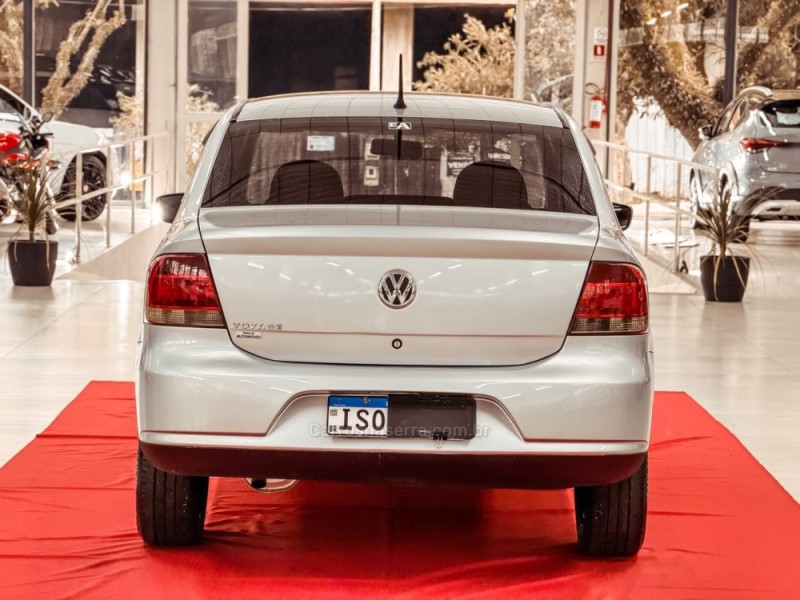 VOYAGE 1.0 MI 8V FLEX 4P MANUAL - 2012 - NOVA PRATA