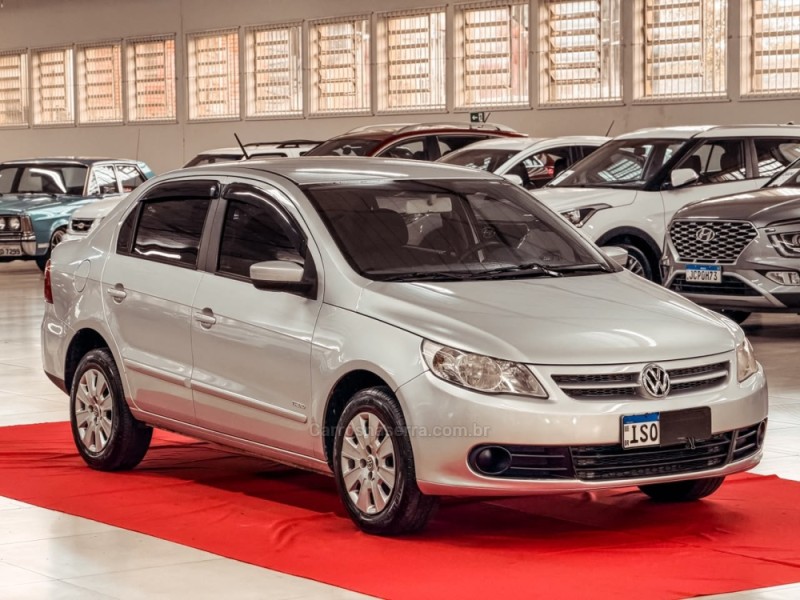 VOYAGE 1.0 MI 8V FLEX 4P MANUAL - 2012 - NOVA PRATA