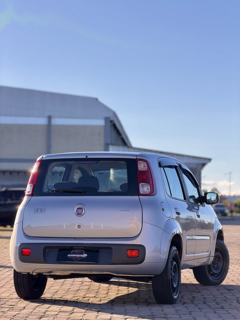 UNO 1.0 EVO VIVACE 8V FLEX 4P MANUAL - 2014 - ANTôNIO PRADO