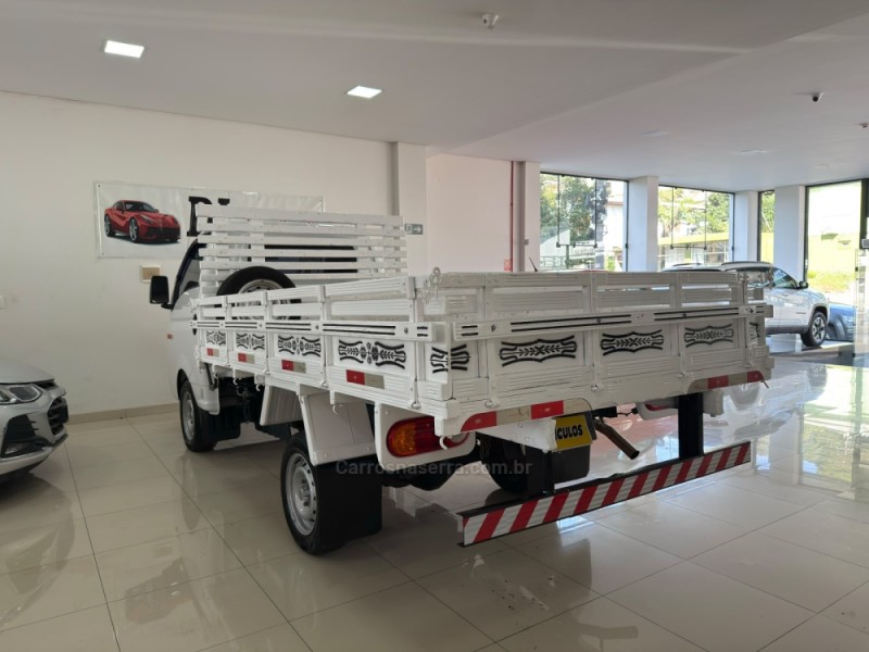 HR 2.5 LONGO COM CAÇAMBA 4X2 16V 130CV TURBO INTERCOOLER DIESEL 2P MANUAL - 2018 - NOVA BASSANO