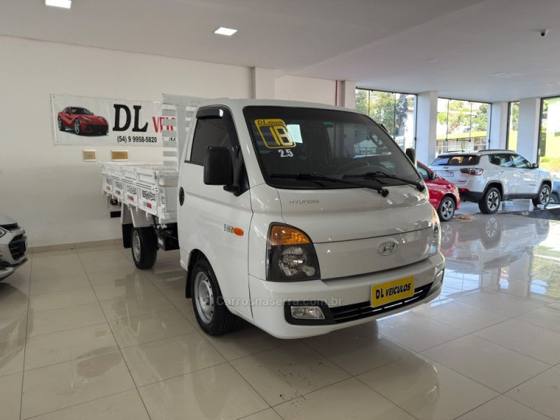 HR 2.5 LONGO COM CAÇAMBA 4X2 16V 130CV TURBO INTERCOOLER DIESEL 2P MANUAL - 2018 - NOVA BASSANO