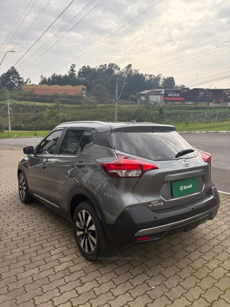 KICKS 1.6 SV 16V FLEXSTART 4P AUTOMÁTICO - 2017 - CAXIAS DO SUL