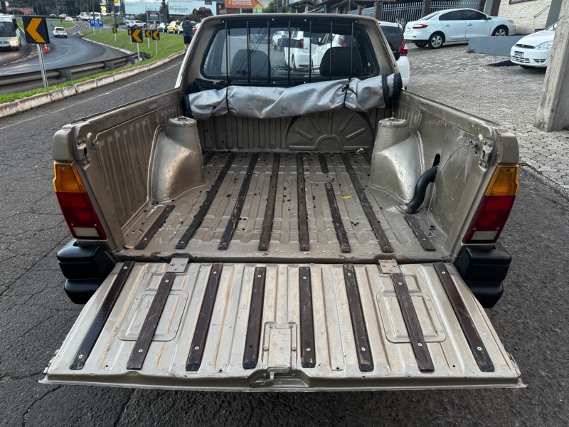 SAVEIRO 1.6 CL CS 8V GASOLINA 2P MANUAL - 1991 - DOIS IRMãOS