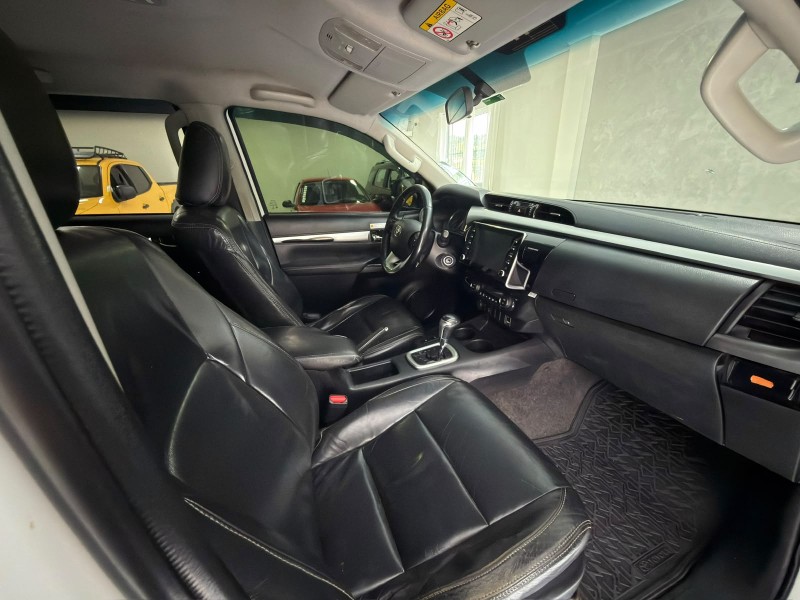 HILUX 2.8 SR 4X4 CD 16V DIESEL 4P AUTOMÁTICO - 2022 - CAXIAS DO SUL