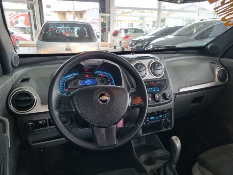 AGILE 1.4 MPFI LTZ 8V FLEX 4P MANUAL - 2010 - VACARIA