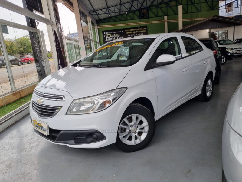 PRISMA 1.0 MPFI LT 8V FLEX 4P MANUAL - 2014 - VACARIA