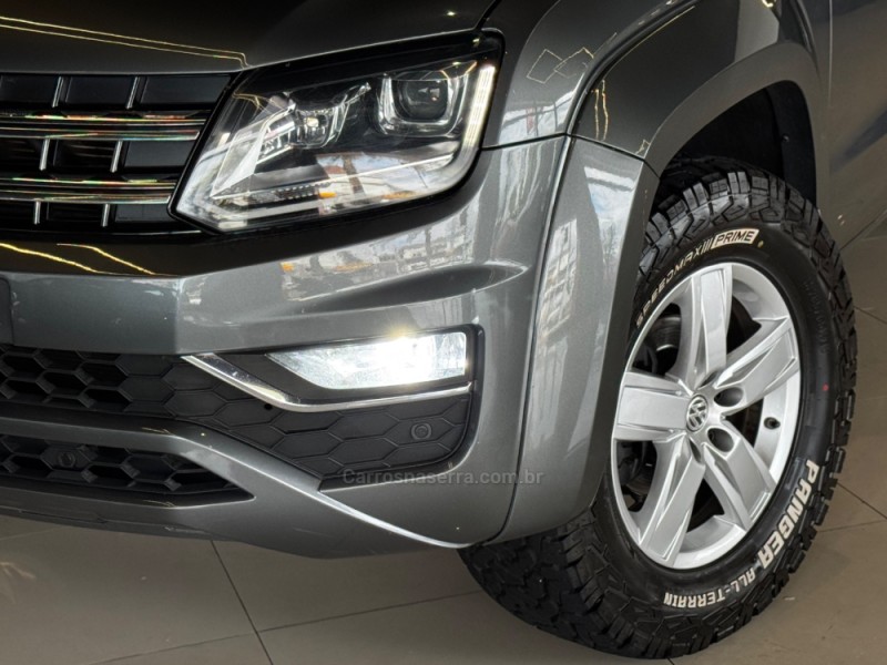 AMAROK 2.0 HIGHLINE 4X4 CD 16V TURBO INTERCOOLER DIESEL 4P AUTOMÁTICO - 2017 - DOIS IRMãOS