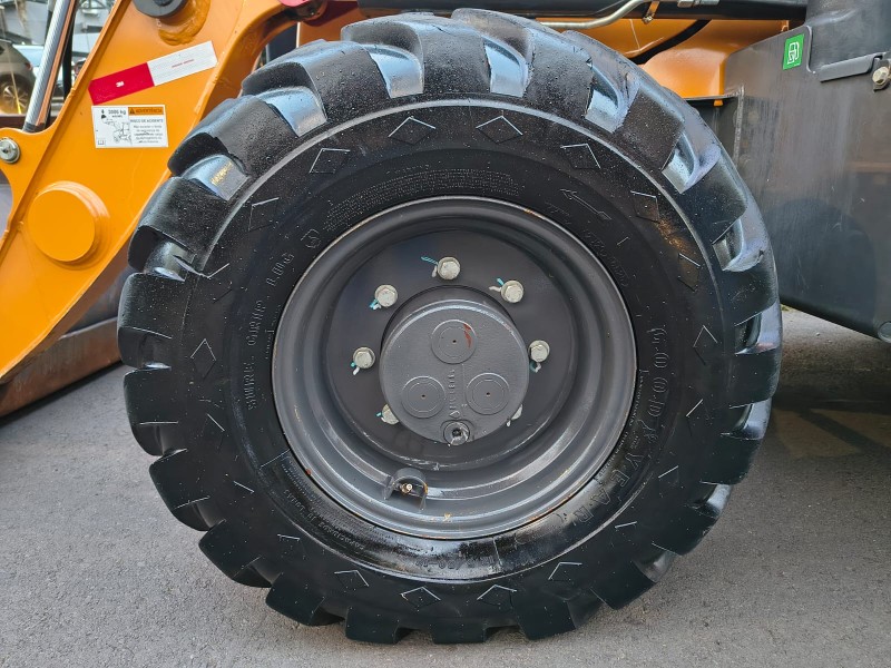 RETROESCAVADEIRA 4X4  - 2025 - DOIS IRMãOS