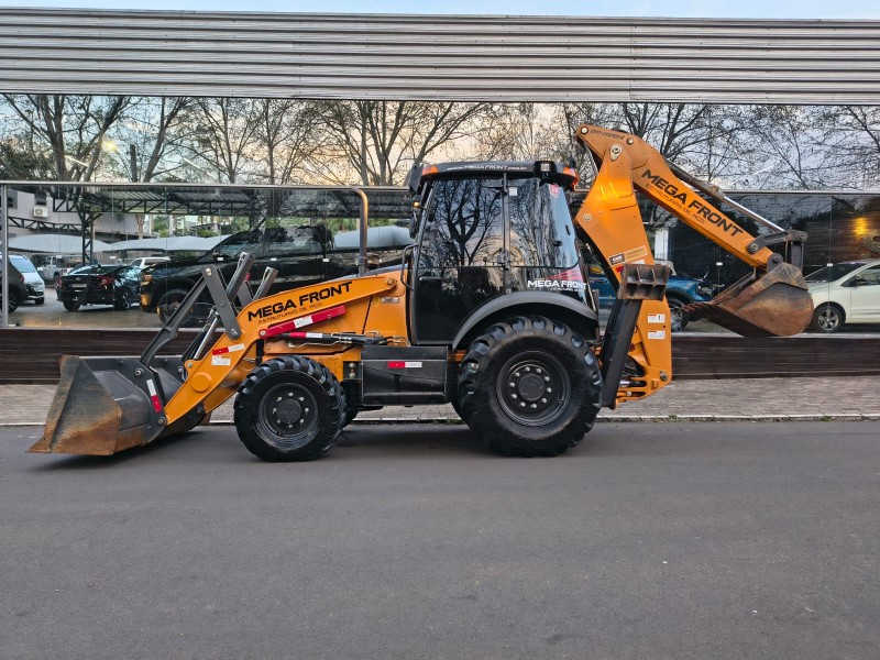 RETROESCAVADEIRA 4X4  - 2025 - DOIS IRMãOS