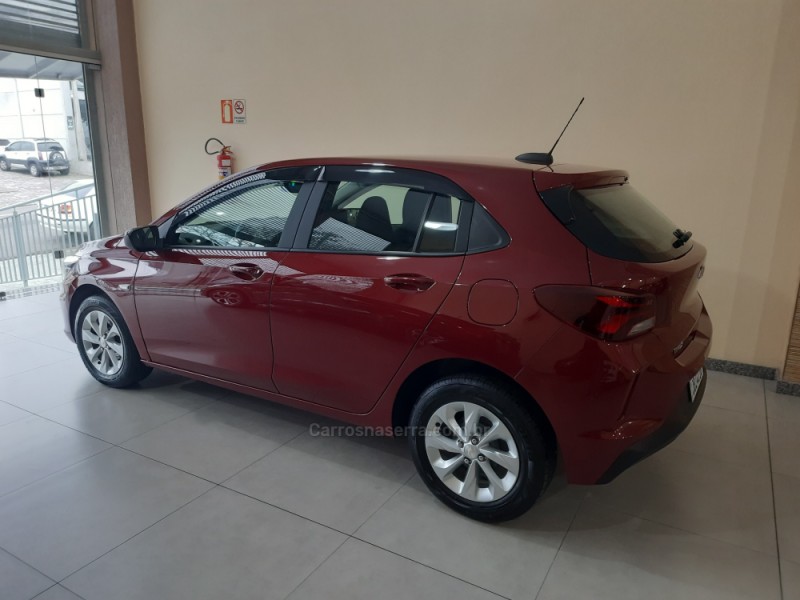ONIX 1.0 LTZ 12V TURBO FLEX 4P MANUAL - 2023 - BENTO GONçALVES