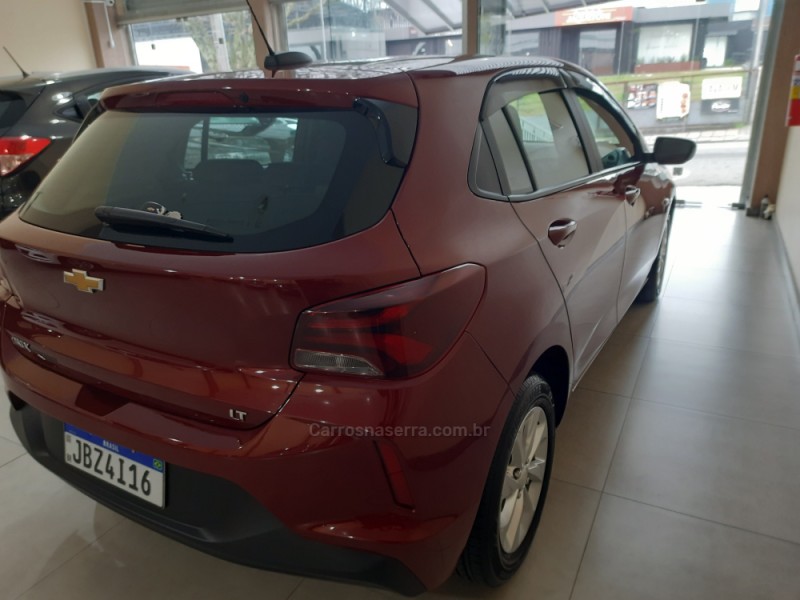 ONIX 1.0 LTZ 12V TURBO FLEX 4P MANUAL - 2023 - BENTO GONçALVES