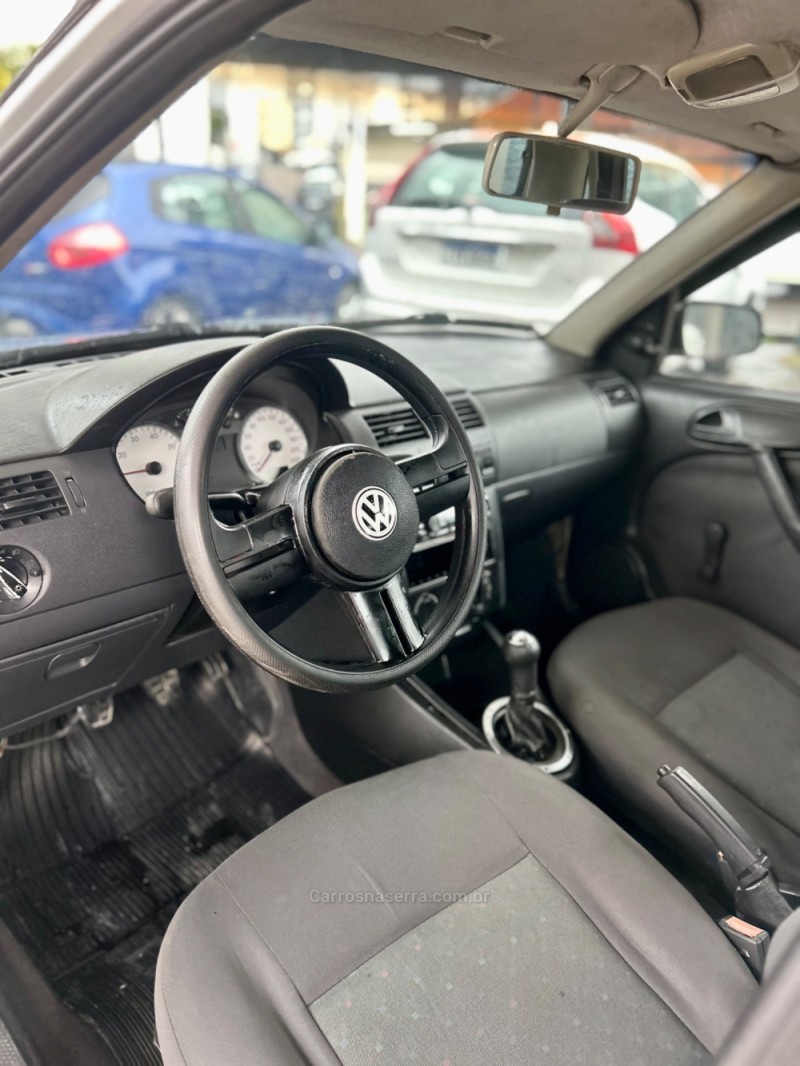 GOL 1.6 MI POWER 8V GASOLINA 4P MANUAL G.III - 2003 - CAXIAS DO SUL