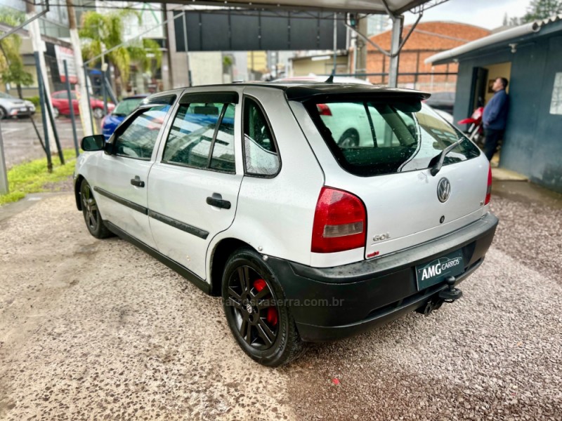 GOL 1.6 MI POWER 8V GASOLINA 4P MANUAL G.III - 2003 - CAXIAS DO SUL