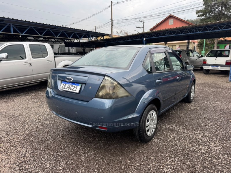 FIESTA 1.6 MPI CLASS SEDAN 8V FLEX 4P MANUAL - 2011 - IGREJINHA