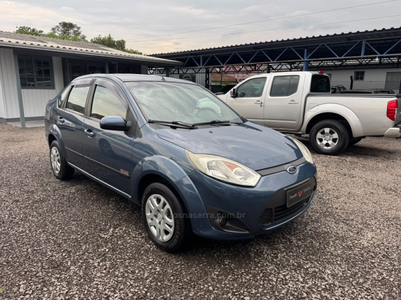 FIESTA 1.6 MPI CLASS SEDAN 8V FLEX 4P MANUAL - 2011 - IGREJINHA