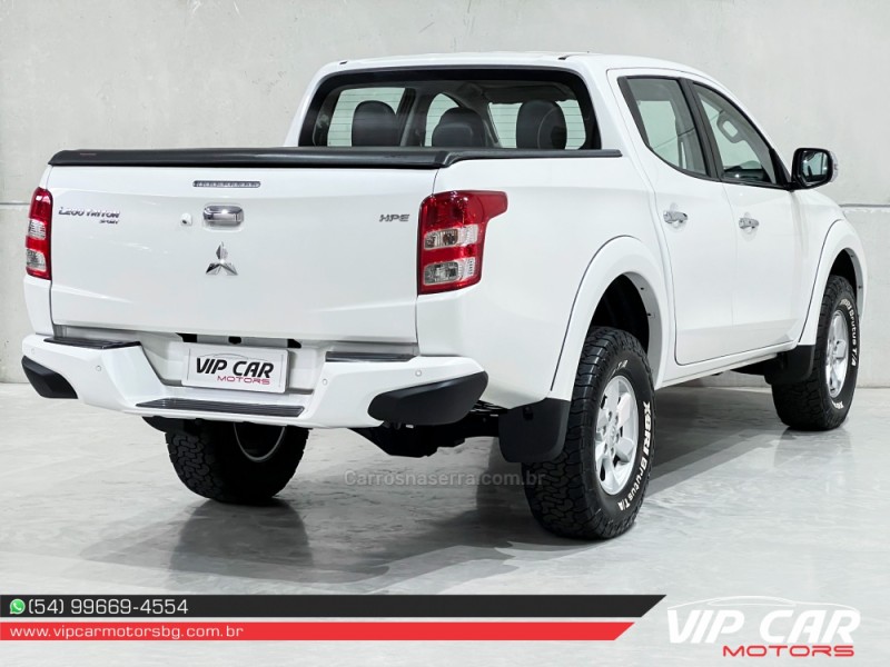 L200 TRITON 2.4 16V TURBO DIESEL SPORT HPE TOP CD 4P 4X4 AUTOMÁTICO - 2017 - FARROUPILHA