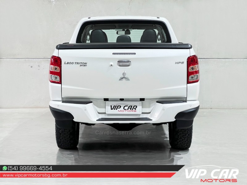 L200 TRITON 2.4 16V TURBO DIESEL SPORT HPE TOP CD 4P 4X4 AUTOMÁTICO - 2017 - FARROUPILHA
