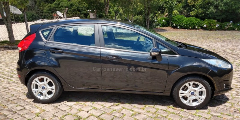 FIESTA 1.5 SE HATCH 16V FLEX 4P MANUAL - 2015 - SãO MARCOS