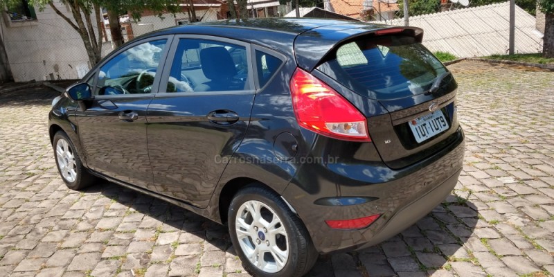 FIESTA 1.5 SE HATCH 16V FLEX 4P MANUAL - 2015 - SãO MARCOS