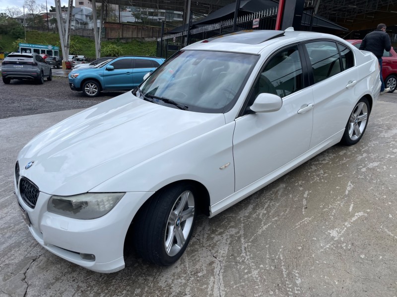 325I 2.5 SEDAN 24V GASOLINA 4P AUTOMÁTICO - 2011 - CAXIAS DO SUL