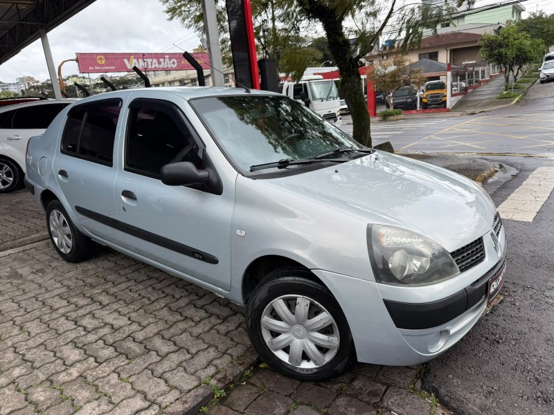 clio 1.0 expression sedan 16v gasolina 4p manual 2004 caxias do sul