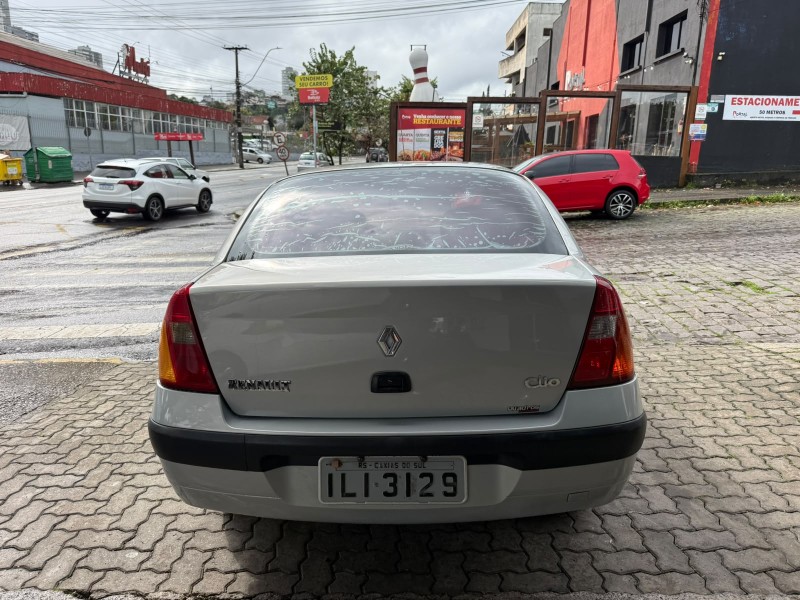 CLIO 1.0 EXPRESSION SEDAN 16V GASOLINA 4P MANUAL - 2004 - CAXIAS DO SUL