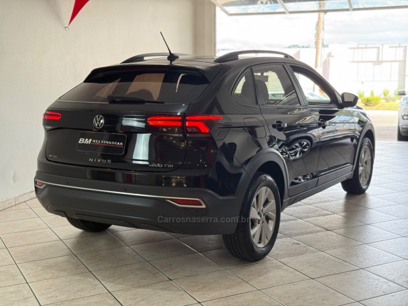 NIVUS 1.0 TSI COMFORTLINE PLAY & TECH FLEX 4P AUTOMÁTICO - 2023 - GUAPORé