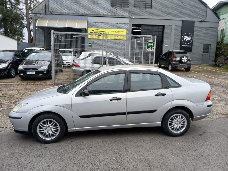 FOCUS 1.6 GL SEDAN 8V FLEX 4P MANUAL - 2008 - FARROUPILHA