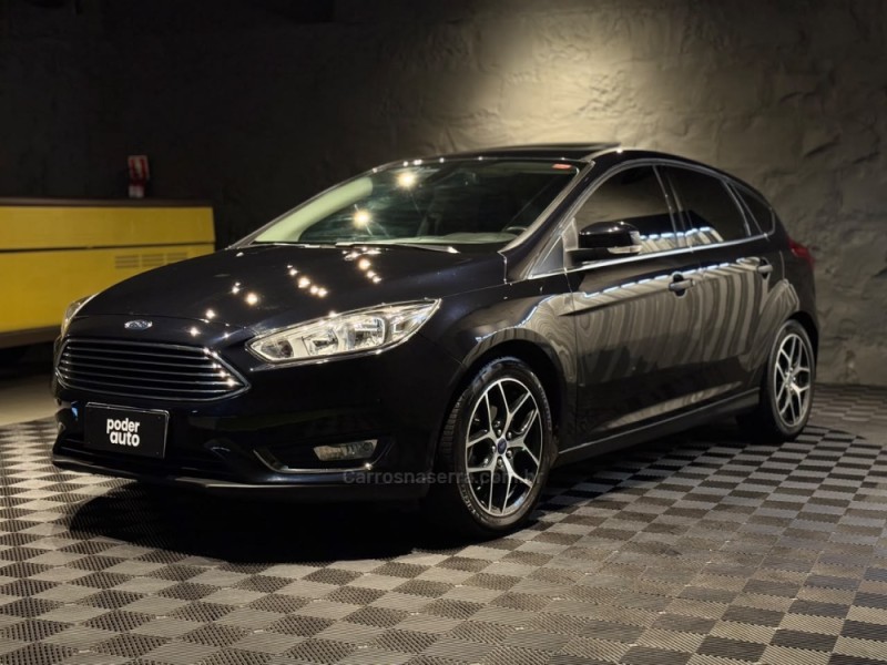 FOCUS 2.0 TITANIUM HATCH 16V FLEX 4P AUTOMÁTICO - 2017 - FARROUPILHA