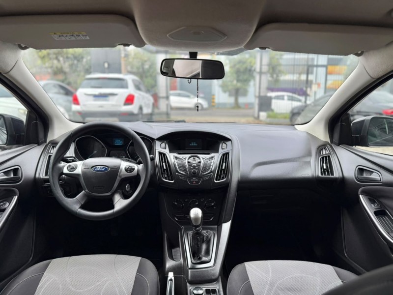 FOCUS 1.6 SE PLUS 16V FLEX 4P MANUAL - 2014 - CAXIAS DO SUL