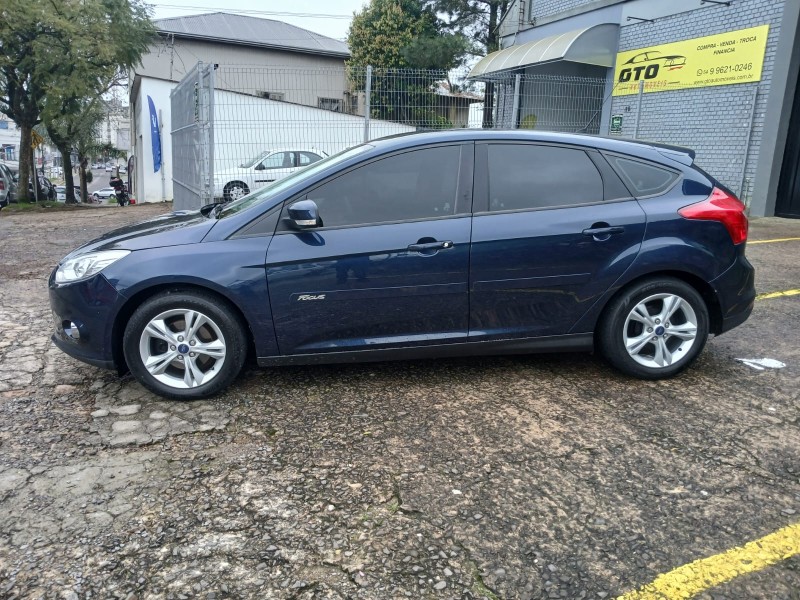 FOCUS 1.6 S 16V FLEX 4P MANUAL - 2015 - FARROUPILHA
