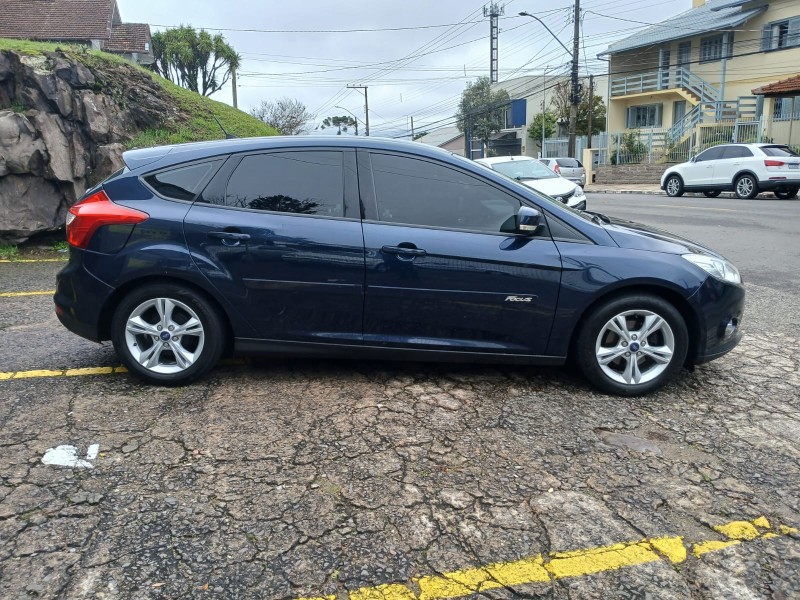 FOCUS 1.6 S 16V FLEX 4P MANUAL - 2015 - FARROUPILHA