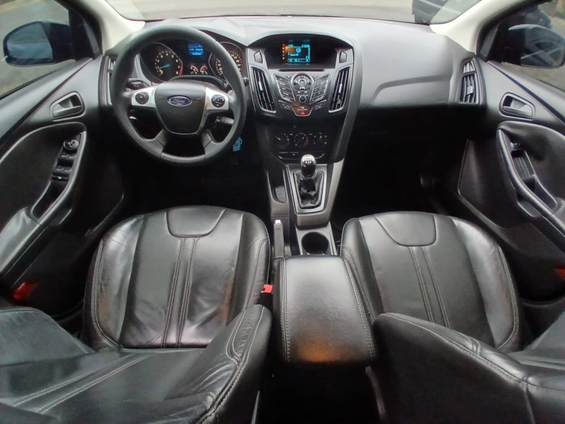 FOCUS 1.6 S 16V FLEX 4P MANUAL - 2015 - FARROUPILHA