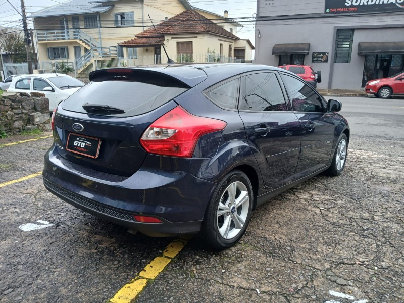 FOCUS 1.6 S 16V FLEX 4P MANUAL - 2015 - FARROUPILHA
