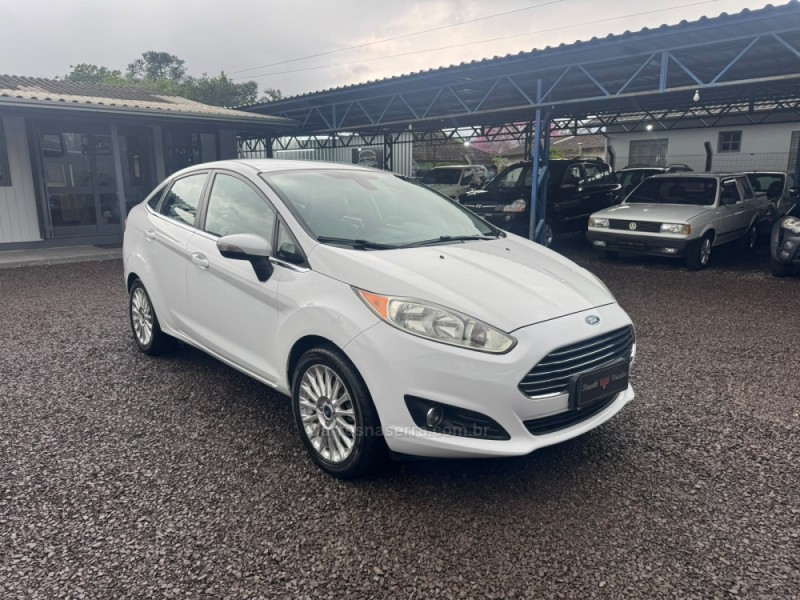 FIESTA 1.6 TITANIUM SEDAN 16V FLEX 4P AUTOMÁTICO - 2014 - IGREJINHA
